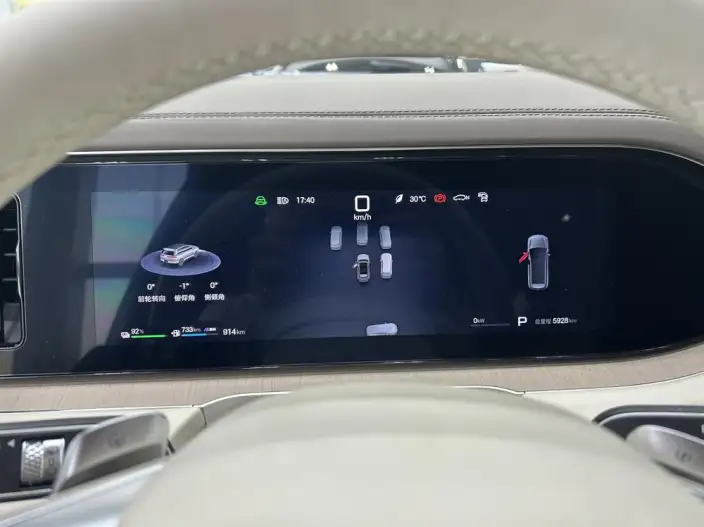 Denza N8L DM 2025 Model Flagship Model – фото 9