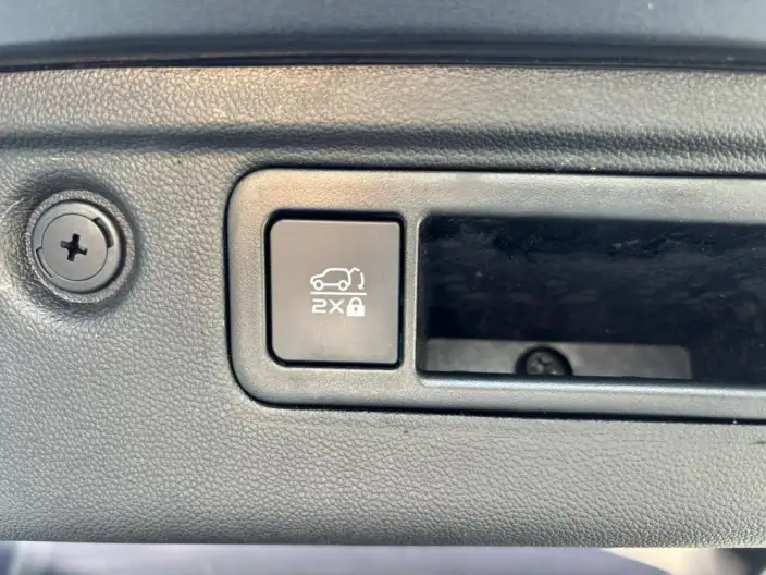 Changan CS35 PLUS 2023 Model Changxiang Edition Blue whale NE 1.4T DCT Noble Model – фото 7