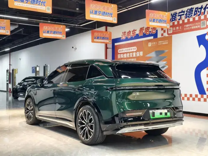 ZEEKR 7X 2025 Model 100kWh Long Battery Life Pro 4WD Smart Driving Edition