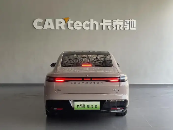 Leapmotor B01 2025 Model 650 Yuexiang Edition – фото 6