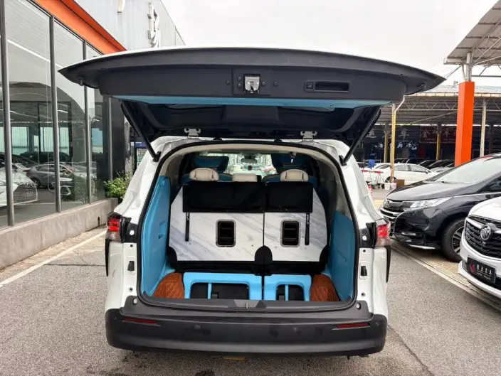 Toyota Sienna 2023 Model Hybrid 2.5L Comfort Edition – фото 8