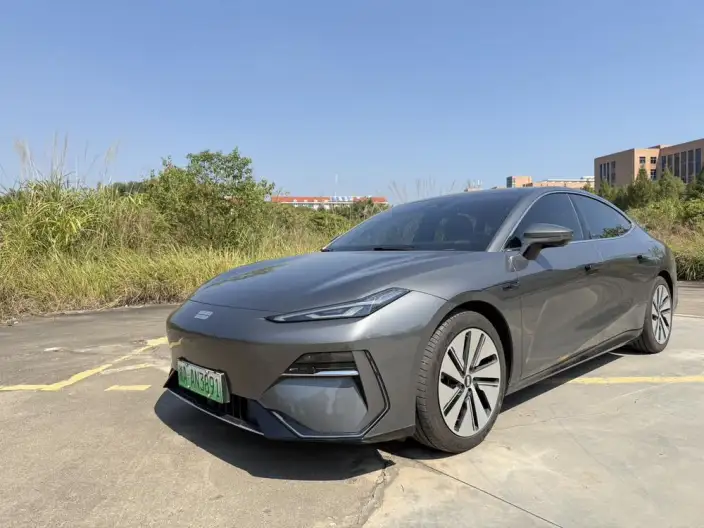 Geely Galaxy E8 2024 Model 550km PRO