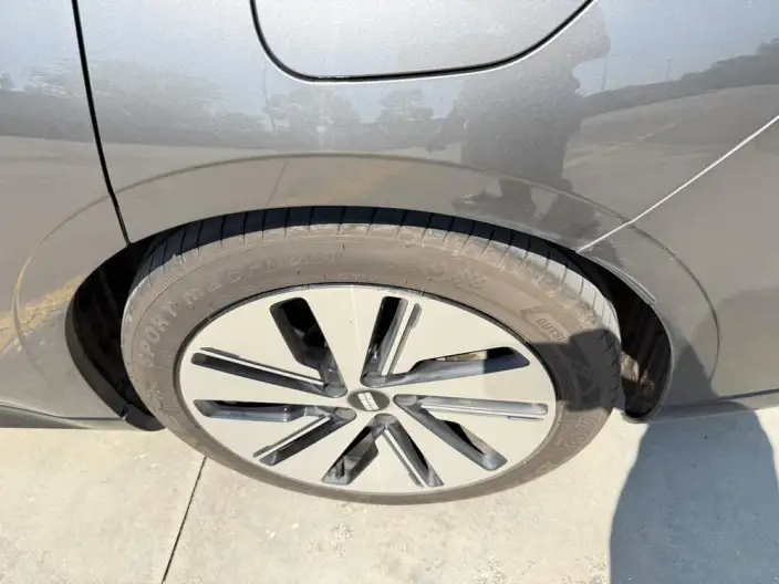 Geely Galaxy E8 2024 Model 550km PRO – фото 7