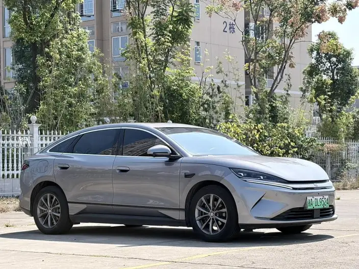 QinL EV 2025 Model 470KM Leading Model – фото 3