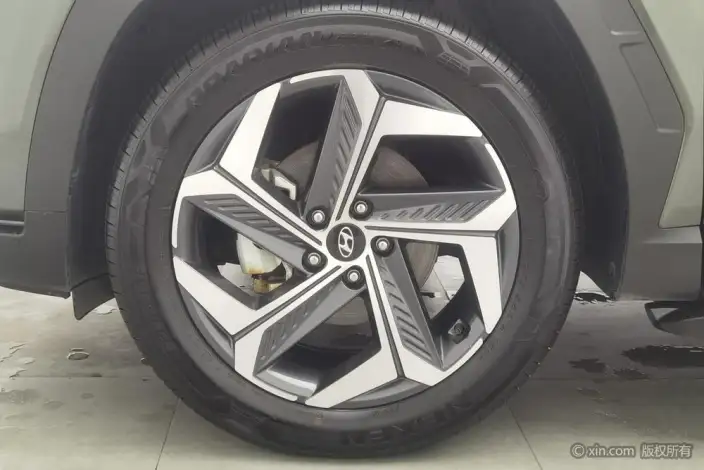Hyundai Tucson 2023 Model Hyundai Tucson L 1.5T DLX 2WD Deluxe Edition – фото 8