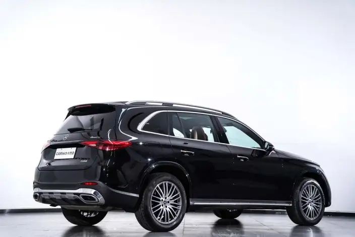 Mercedes-Benz GLC 2024 Model Facelift GLC 300 L 4MATIC Dynamic Model 5 seat – фото 5