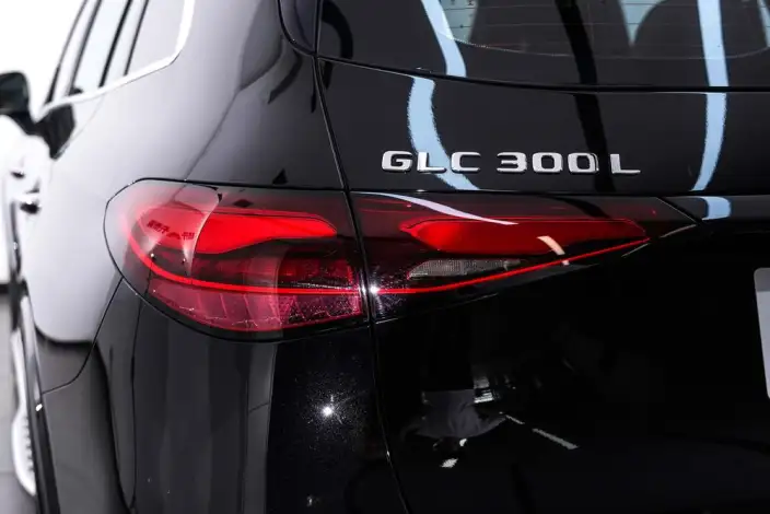 Mercedes-Benz GLC 2024 Model Facelift GLC 300 L 4MATIC Dynamic Model 5 seat – фото 9