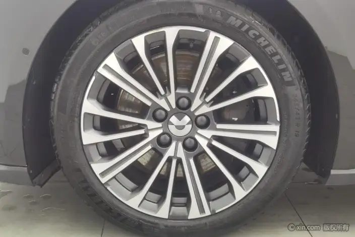 NIO ET5T 2024 Model 75kWh – фото 8