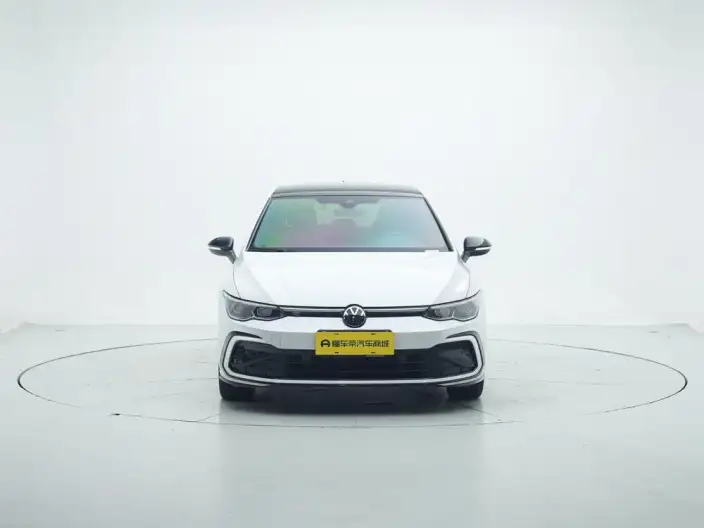 Volkswagen Golf 2022 Model 280TSI DSG R-Line – фото 2