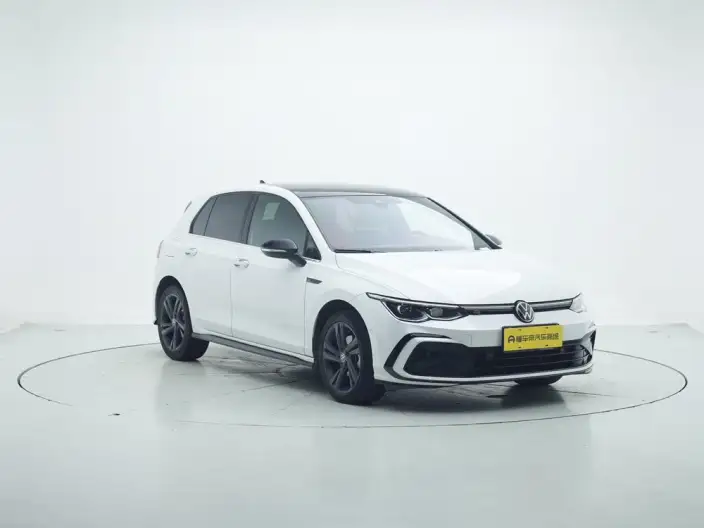 Volkswagen Golf 2022 Model 280TSI DSG R-Line – фото 3