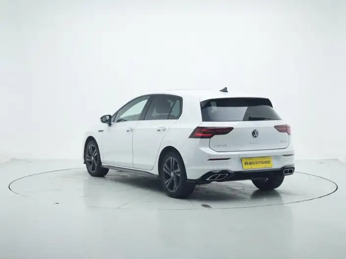 Volkswagen Golf 2022 Model 280TSI DSG R-Line – фото 5