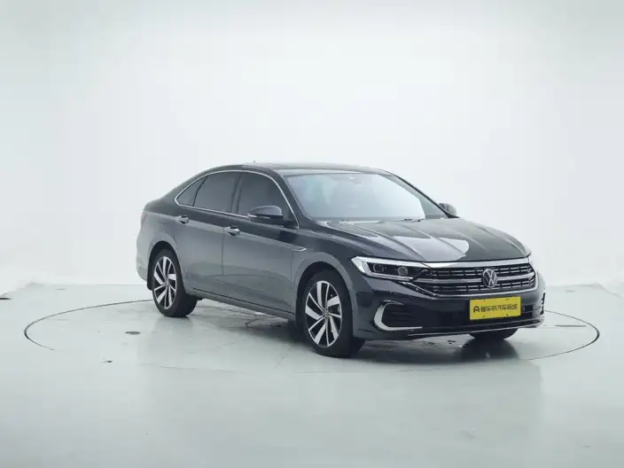 Volkswagen Sagitar 2025 Model 300TSI DSG Superior Edition – фото 3