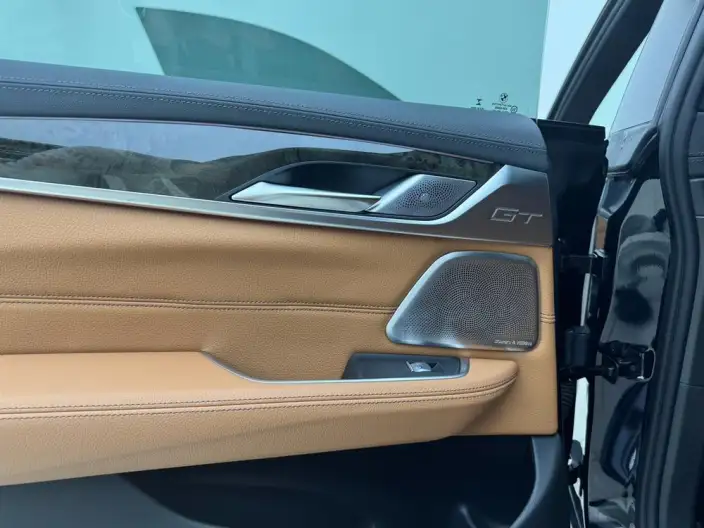 BMW 6 Series GT 2022 Model 630i M Sports Set – фото 8