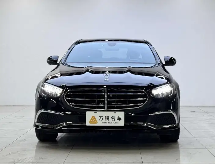 Mercedes-Benz E-Class 2023 Model E 300 L Fashion Model sedan – фото 2