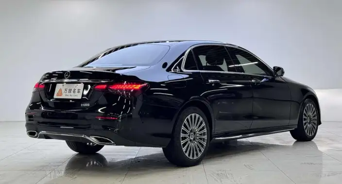 Mercedes-Benz E-Class 2023 Model E 300 L Fashion Model sedan – фото 4