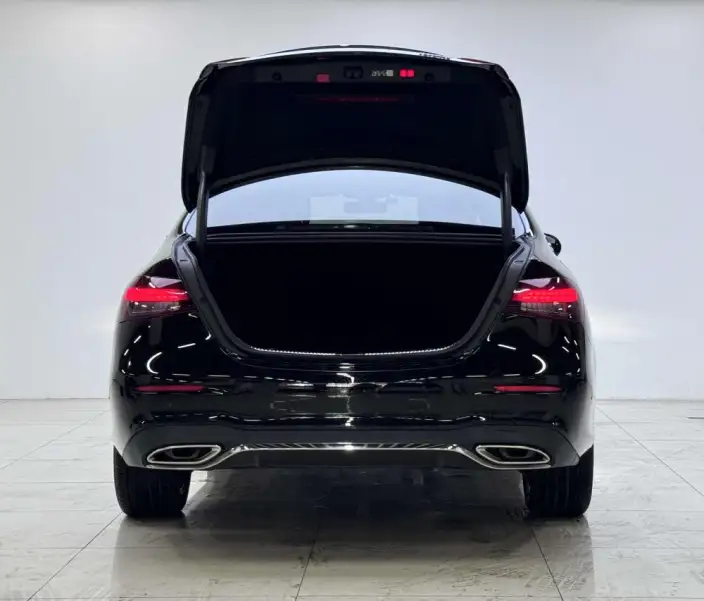 Mercedes-Benz E-Class 2023 Model E 300 L Fashion Model sedan – фото 9