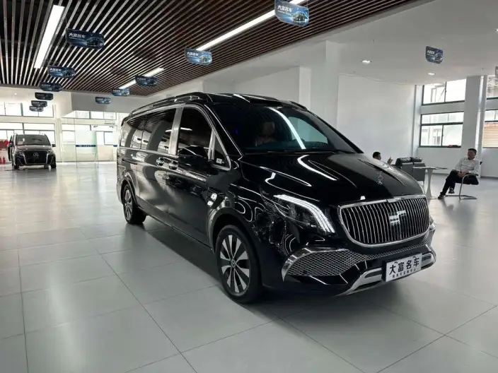 Viano 2023 Model 2.0T Business Edition 7 seat – фото 3