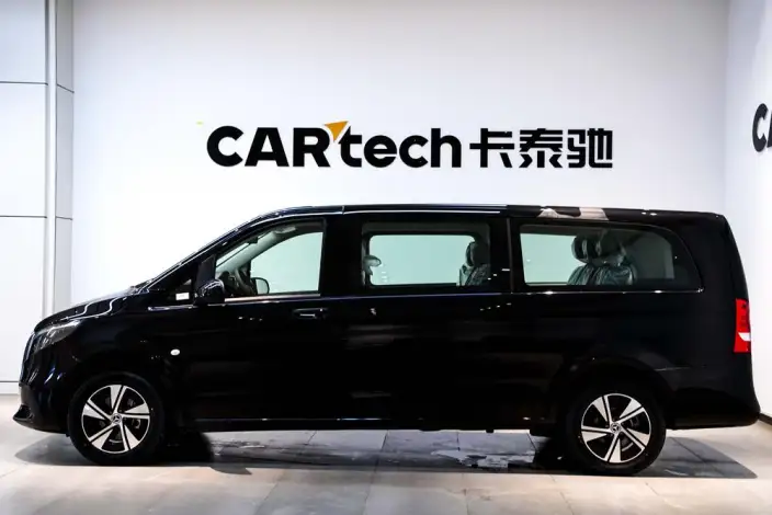 Viano 2024 Model 2.0T Elite Edition 7 seat – фото 3