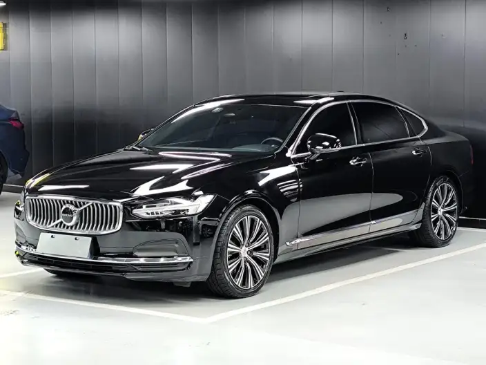 Volvo S90 2022 Model B5 Smart Range Deluxe Edition