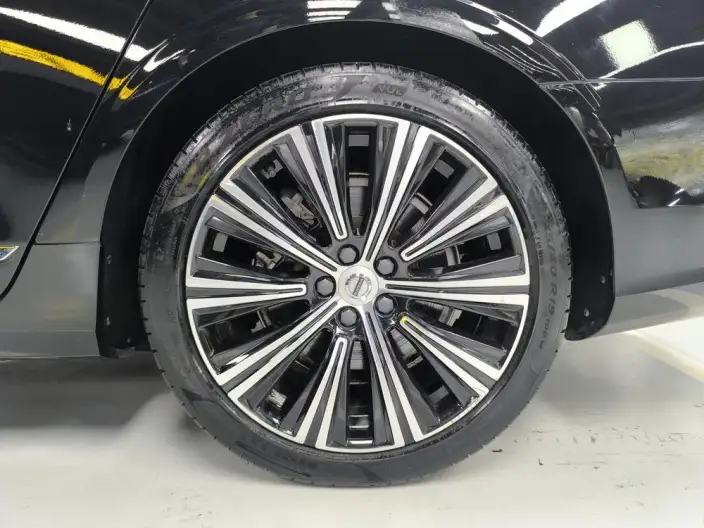 Volvo S90 2022 Model B5 Smart Range Deluxe Edition – фото 9