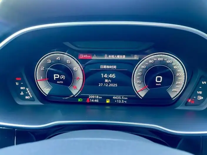 AUDI Q3 2023 Model Facelift 40 TFSI Fashion Dynamic Model – фото 8