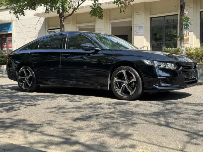 Honda Accord 2022 Model 260TURBO Deluxe Edition – фото 3
