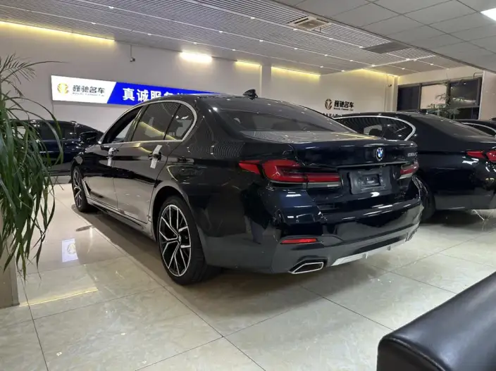 BMW 5 Series 2022 Model Facelift 530Li Exclusive Model M Sports Set – фото 3