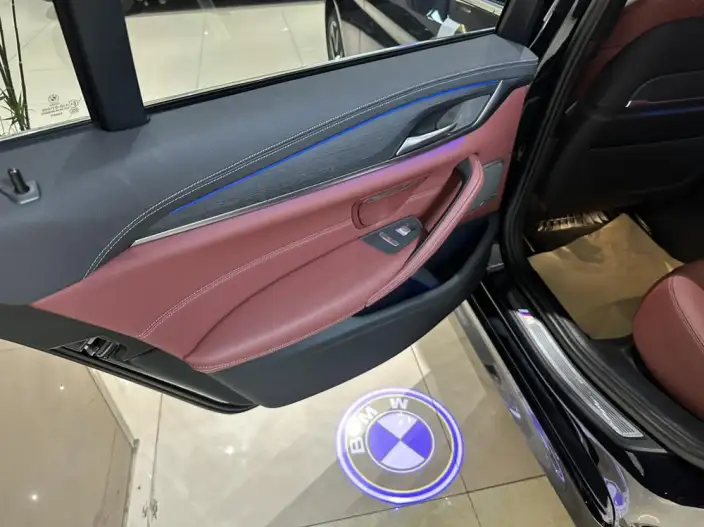 BMW 5 Series 2022 Model Facelift 530Li Exclusive Model M Sports Set – фото 8