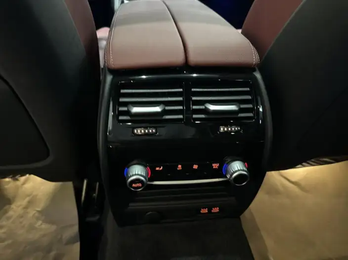 BMW 5 Series 2022 Model Facelift 530Li Exclusive Model M Sports Set – фото 9