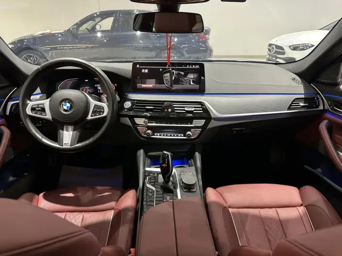 BMW 5 Series 2022 Model Facelift 530Li Exclusive Model M Sports Set – фото 10