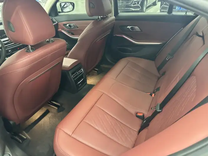 BMW 3 Series 2023 Model 325i M Sports Set – фото 9