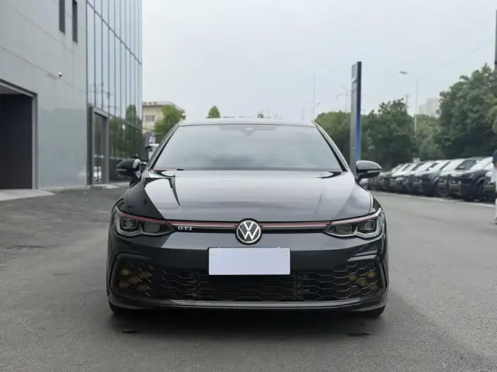 Volkswagen Golf GTI 2021 Model 380TSI DSG GTI – фото 2