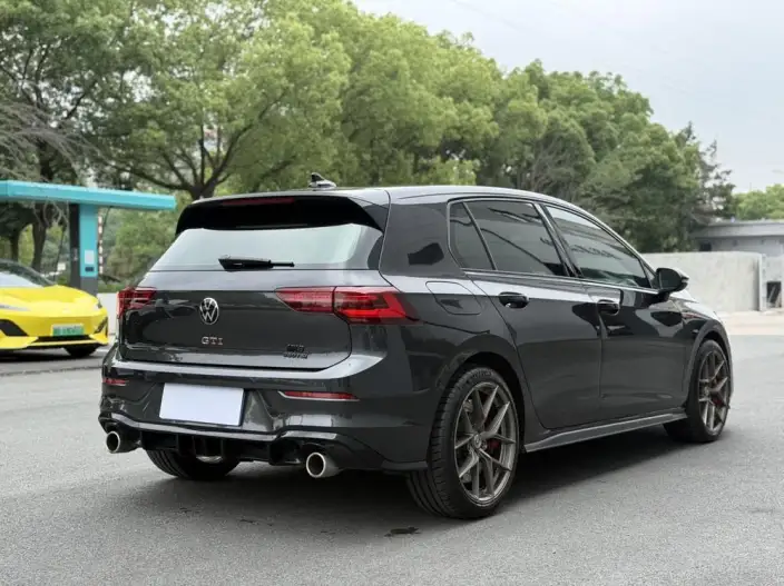 Volkswagen Golf GTI 2021 Model 380TSI DSG GTI – фото 7