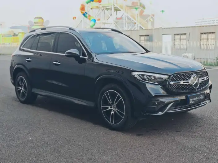 Mercedes-Benz GLC 2025 Model GLC 260 L 4MATIC Luxury Model 5 seat – фото 3