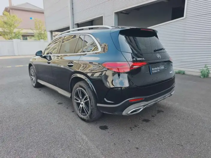 Mercedes-Benz GLC 2025 Model GLC 260 L 4MATIC Luxury Model 5 seat – фото 5