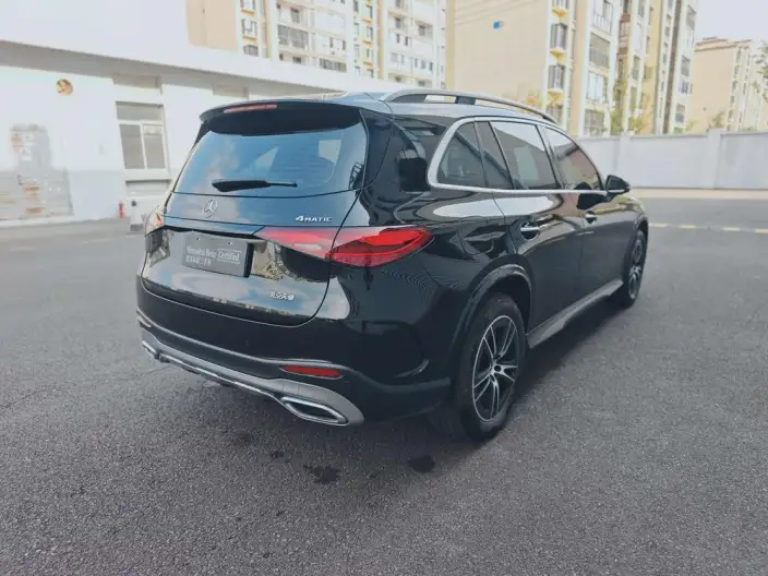 Mercedes-Benz GLC 2025 Model GLC 260 L 4MATIC Luxury Model 5 seat – фото 7