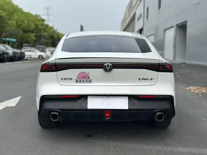 Changan UNI-V 2022 Model 1.5T Noble Model – фото 5