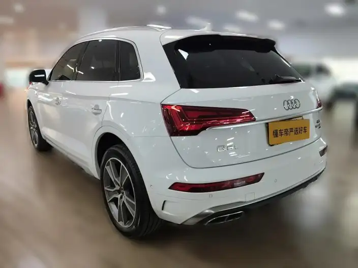 Audi Q5L 2021 Model 45 TFSI Luxury Dynamic Model – фото 3