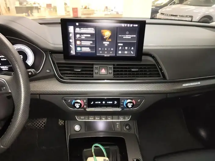 Audi Q5L 2021 Model 45 TFSI Luxury Dynamic Model – фото 6