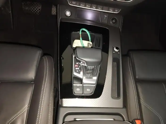Audi Q5L 2021 Model 45 TFSI Luxury Dynamic Model – фото 9