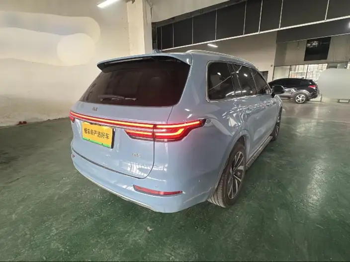 Li Auto ONE 2021 Model Extended Range 6 seat Edition – фото 4