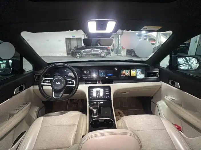 Li Auto ONE 2021 Model Extended Range 6 seat Edition – фото 6