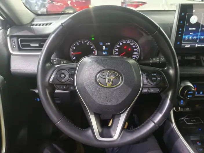 Toyota Wildlander 2022 Model 2.0L 4WD Luxury PLUS Edition – фото 8