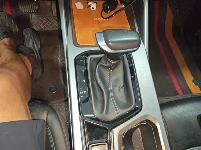 Geely Emgrand 2023 Model No. 4 Gen Champion Edition 1.5L CVT Luxury Model – фото 9