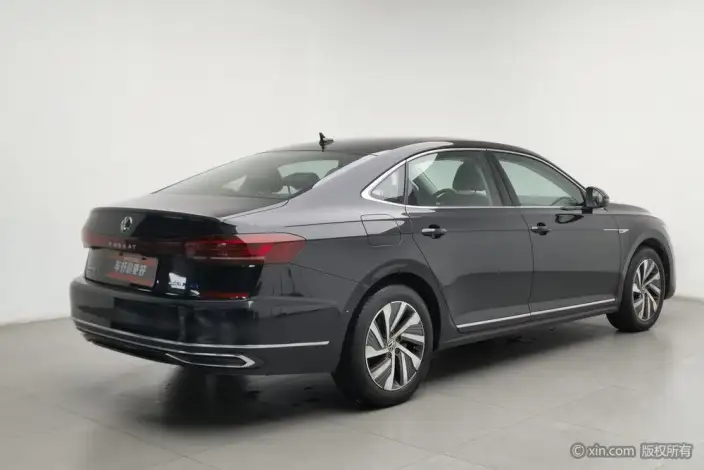 Volkswagen Passat PHEV 2022 Model 430PHEV Hybrid Elite Edition – фото 4