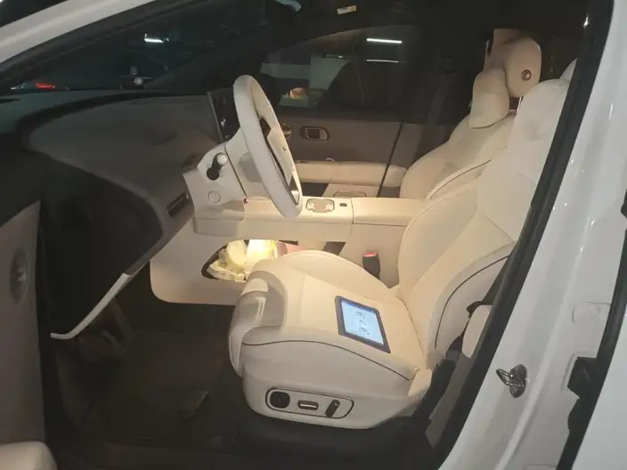 Li Auto i6 2025 Model 2WD Standard Edition – фото 10