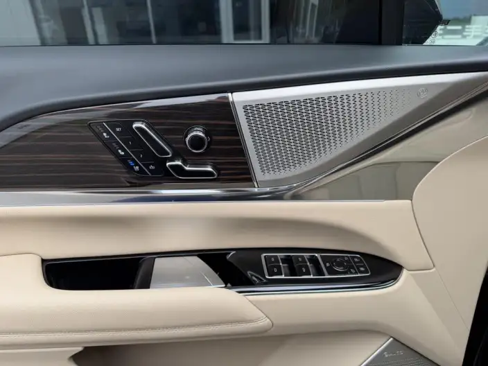 Cadillac XT5 2025 Model 28T 4WD Noble Model – фото 10