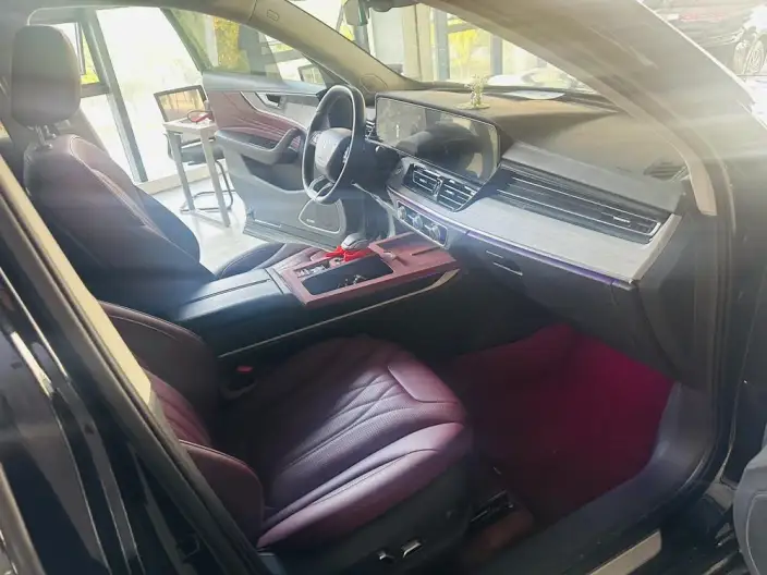 Hongqi HS5 2025 Model 2.0T Flag Xiang Pro Edition – фото 10
