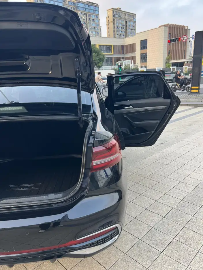 Volkswagen Lavida 2023 Model 280TSI DSG Starry Sky Manyi Edition – фото 8