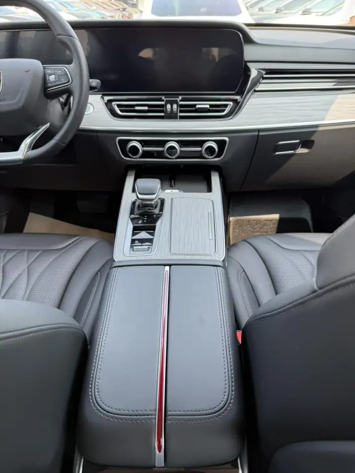 Hongqi HS5 2025 Model 2.0T Flag Xiang Pro Edition – фото 10